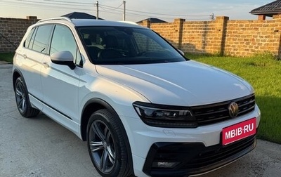 Volkswagen Tiguan II, 2019 год, 2 950 000 рублей, 1 фотография
