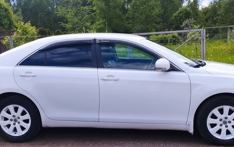 Toyota Camry, 2010 год, 1 300 000 рублей, 2 фотография