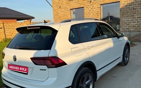 Volkswagen Tiguan II, 2019 год, 2 950 000 рублей, 6 фотография