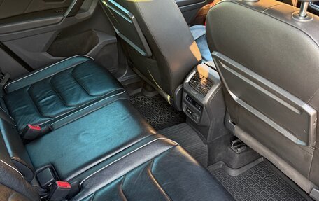 Volkswagen Tiguan II, 2019 год, 2 950 000 рублей, 20 фотография