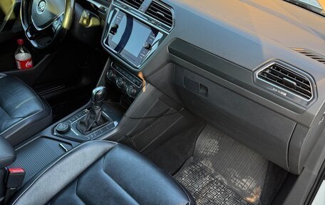 Volkswagen Tiguan II, 2019 год, 2 950 000 рублей, 19 фотография