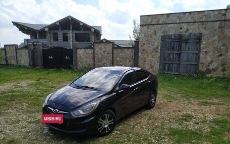 Hyundai Solaris II рестайлинг, 2011 год, 585 000 рублей, 3 фотография