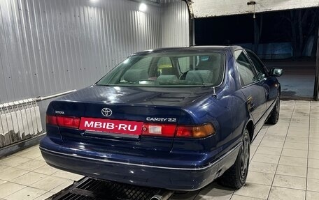 Toyota Camry, 1997 год, 500 000 рублей, 5 фотография
