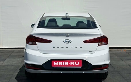 Hyundai Elantra VI рестайлинг, 2019 год, 1 895 000 рублей, 8 фотография