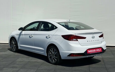 Hyundai Elantra VI рестайлинг, 2019 год, 1 895 000 рублей, 7 фотография