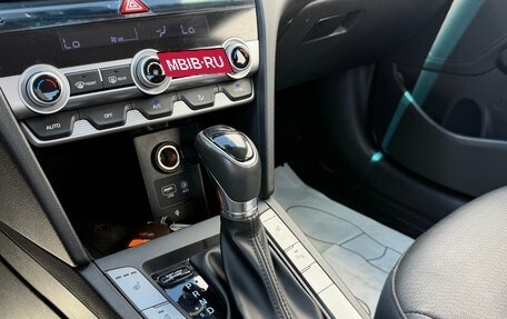 Hyundai Elantra VI рестайлинг, 2019 год, 1 895 000 рублей, 12 фотография
