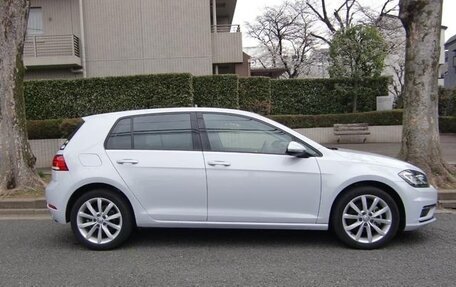 Volkswagen Golf VII, 2018 год, 1 270 000 рублей, 3 фотография