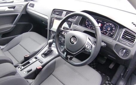 Volkswagen Golf VII, 2018 год, 1 270 000 рублей, 14 фотография