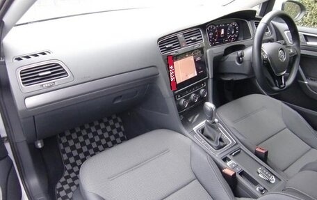 Volkswagen Golf VII, 2018 год, 1 270 000 рублей, 12 фотография