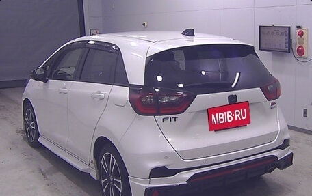 Honda Fit, 2023 год, 1 280 000 рублей, 2 фотография