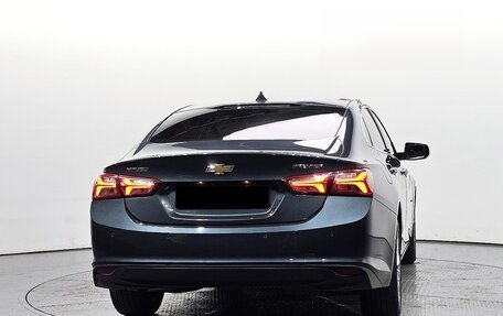Chevrolet Malibu IX, 2022 год, 1 580 009 рублей, 4 фотография