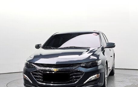 Chevrolet Malibu IX, 2022 год, 1 580 009 рублей, 2 фотография