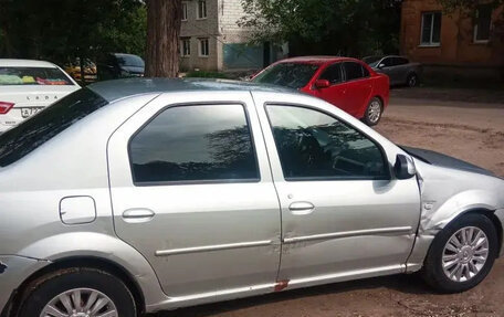 Renault Logan I, 2012 год, 550 000 рублей, 4 фотография