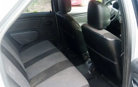 Renault Logan I, 2012 год, 550 000 рублей, 7 фотография