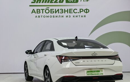 Hyundai Elantra, 2021 год, 1 500 000 рублей, 4 фотография