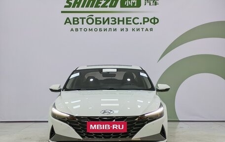 Hyundai Elantra, 2021 год, 1 500 000 рублей, 2 фотография