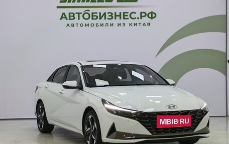 Hyundai Elantra, 2021 год, 1 500 000 рублей, 3 фотография