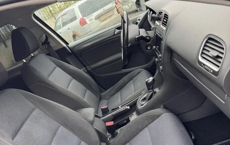 Volkswagen Golf VI, 2011 год, 850 000 рублей, 11 фотография