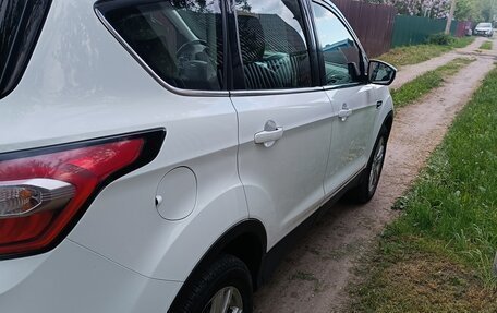 Ford Kuga III, 2017 год, 1 625 000 рублей, 2 фотография