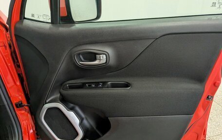 Jeep Renegade I рестайлинг, 2019 год, 1 800 000 рублей, 17 фотография