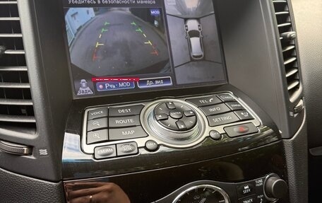 Infiniti QX70, 2015 год, 2 300 000 рублей, 29 фотография