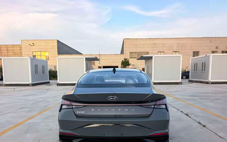 Hyundai Elantra, 2023 год, 2 024 000 рублей, 6 фотография
