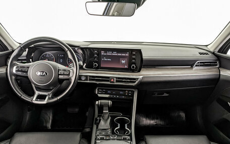 KIA K5, 2021 год, 2 800 000 рублей, 14 фотография