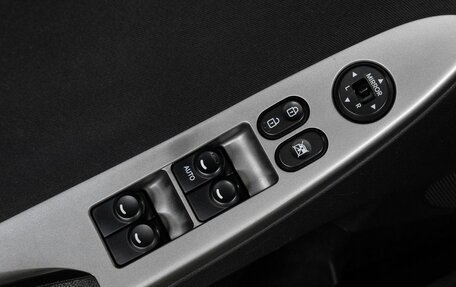 Hyundai Solaris II рестайлинг, 2014 год, 990 000 рублей, 12 фотография