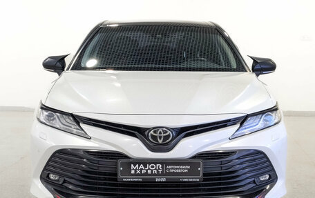 Toyota Camry, 2020 год, 3 060 000 рублей, 2 фотография