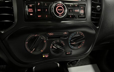 Nissan Juke II, 2013 год, 1 075 000 рублей, 17 фотография