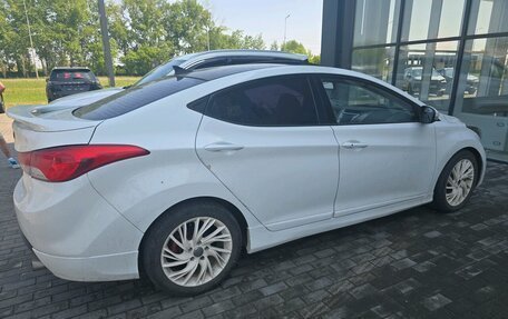 Hyundai Avante, 2010 год, 850 000 рублей, 3 фотография