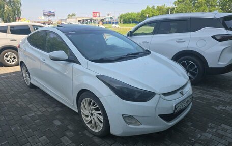 Hyundai Avante, 2010 год, 850 000 рублей, 4 фотография