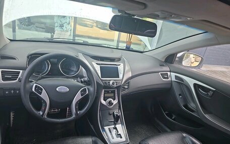 Hyundai Avante, 2010 год, 850 000 рублей, 8 фотография