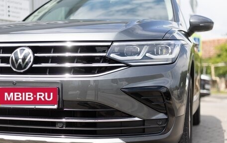 Volkswagen Tiguan II, 2021 год, 3 800 000 рублей, 9 фотография