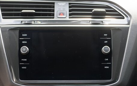 Volkswagen Tiguan II, 2021 год, 3 800 000 рублей, 21 фотография