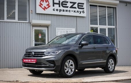 Volkswagen Tiguan II, 2021 год, 3 800 000 рублей, 31 фотография