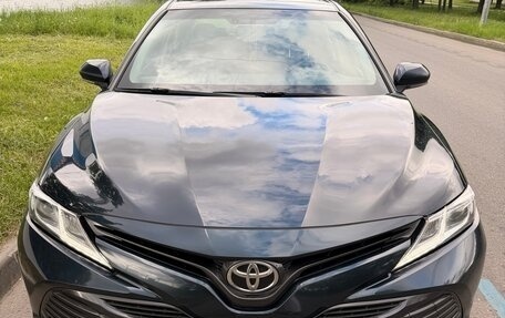 Toyota Camry, 2018 год, 2 500 000 рублей, 1 фотография
