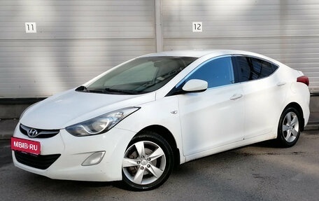 Hyundai Elantra V, 2013 год, 699 000 рублей, 1 фотография