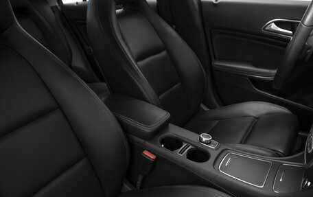 Mercedes-Benz CLA, 2016 год, 2 150 000 рублей, 32 фотография