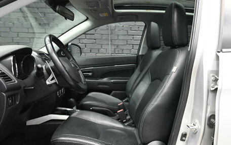 Mitsubishi ASX I рестайлинг, 2013 год, 1 580 000 рублей, 19 фотография