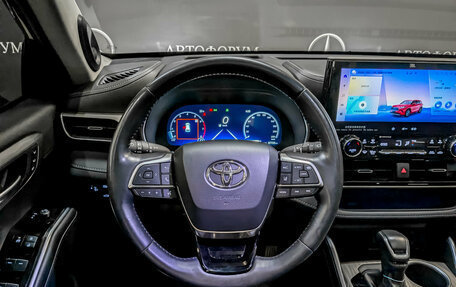 Toyota Highlander, 2024 год, 5 700 000 рублей, 22 фотография