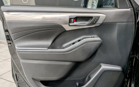 Toyota Highlander, 2024 год, 5 700 000 рублей, 19 фотография