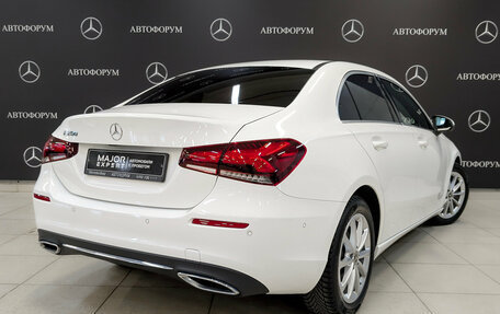 Mercedes-Benz A-Класс, 2022 год, 2 955 000 рублей, 5 фотография
