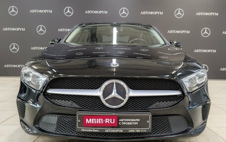 Mercedes-Benz A-Класс, 2020 год, 2 450 000 рублей, 2 фотография