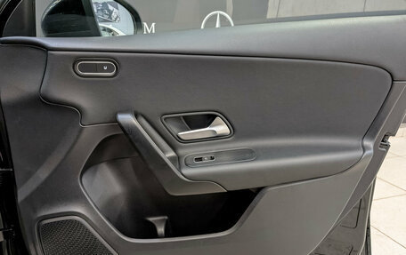 Mercedes-Benz A-Класс, 2020 год, 2 450 000 рублей, 23 фотография