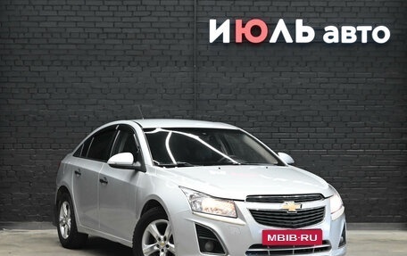 Chevrolet Cruze II, 2014 год, 830 000 рублей, 3 фотография