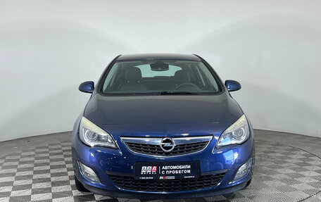 Opel Astra J, 2011 год, 727 000 рублей, 2 фотография