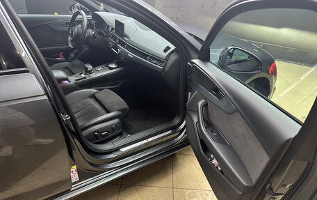 Audi A4, 2017 год, 2 200 000 рублей, 12 фотография