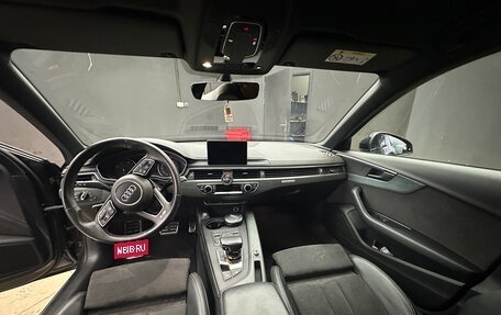 Audi A4, 2017 год, 2 200 000 рублей, 11 фотография