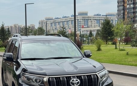 Toyota Land Cruiser Prado 150 рестайлинг 2, 2021 год, 8 100 000 рублей, 4 фотография